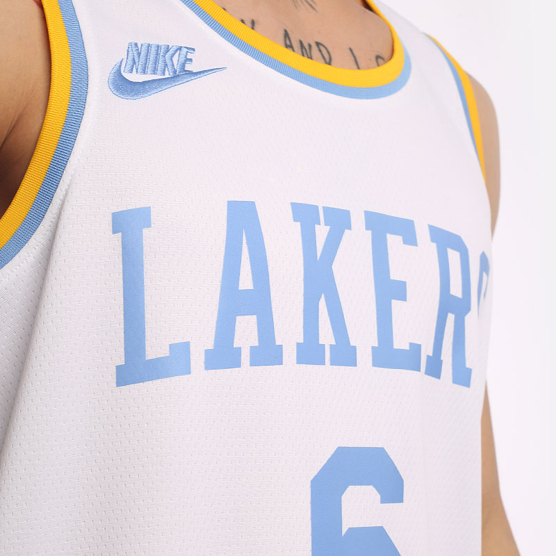 Мужская майка Nike LeBron James Los Angeles Lakers Dri-FIT NBA Swingman Jersey (DO9448-101)  - цена, описание, фото 2